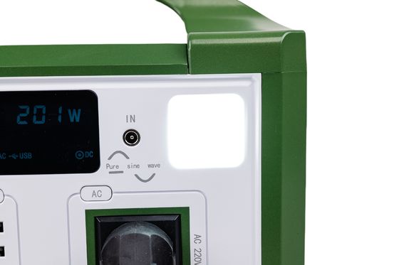 Γρήγορη φόρτιση 300W επαναφορτιζόμενη μπαταρία ιόντων λιθίου όλα σε ένα με οθόνη LCD φορητή τράπεζα ισχύος για drone UAV