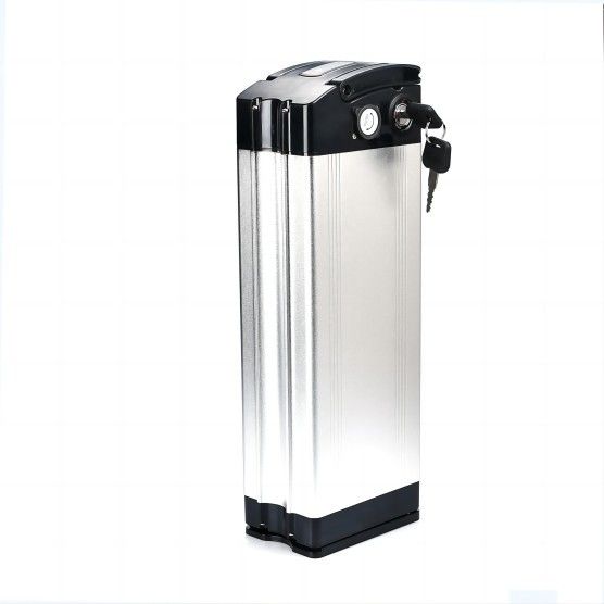 Ο φορητός cOem 18650 ηλεκτρική μπαταρία 36V 15AH540W ποδηλάτων λίθιου συν τα ψάρια αγκίδων διαμορφώνει με Bluetooth για το ηλεκτρικό ποδήλατο